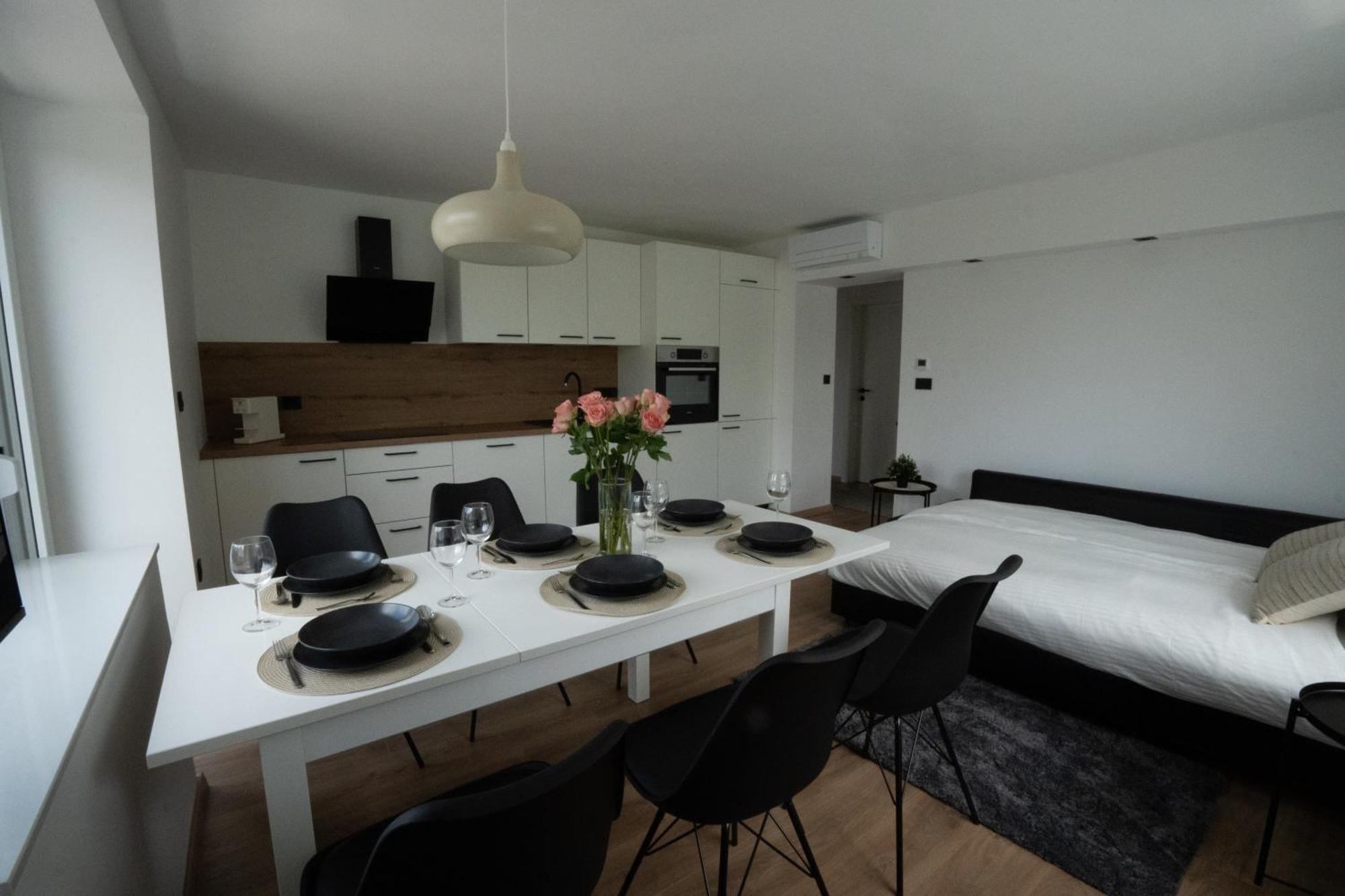 Residence Black&White ลูบลิยานา ภายนอก รูปภาพ